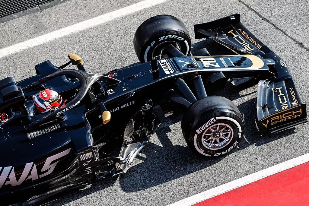 哈斯车队碾压梅赛德斯，佩雷兹状态火热